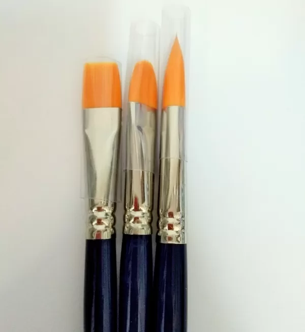 Pincel sintético (redondo/lengua gato/plano)- Van Gogh