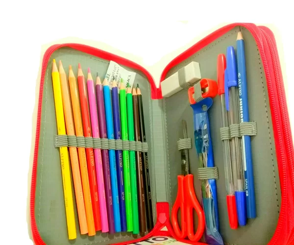 Plumier escolar. Marca Alpino