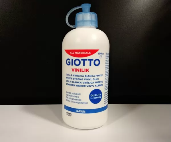 Pegamento cola. Giotto